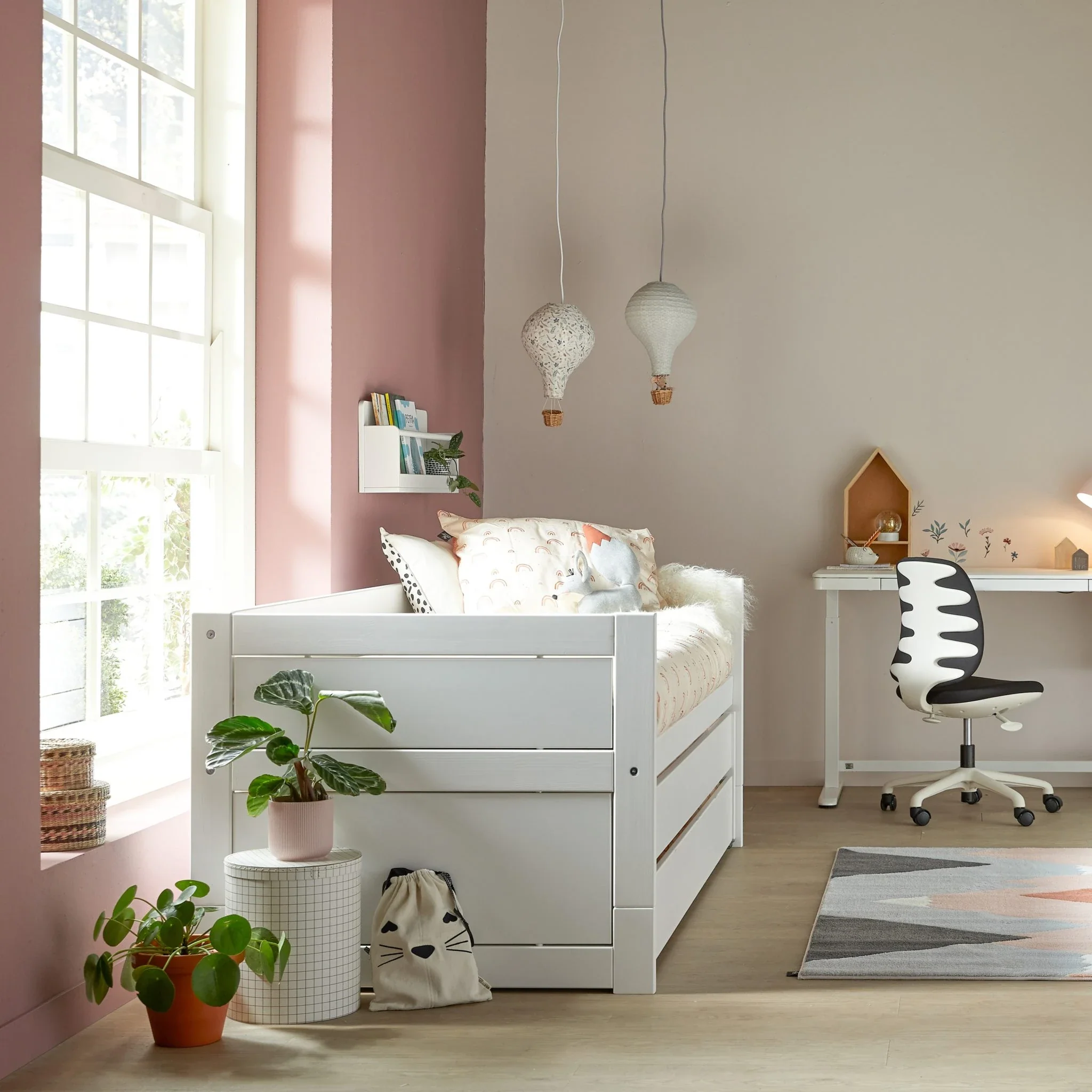 Cabin Bed with Guest Bed - Image 8